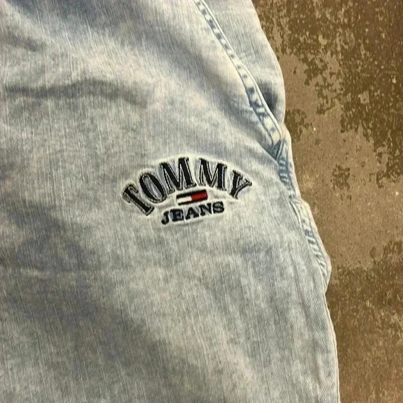 Vintage  Tommy hilfiger joggers - Picture 3 of 7